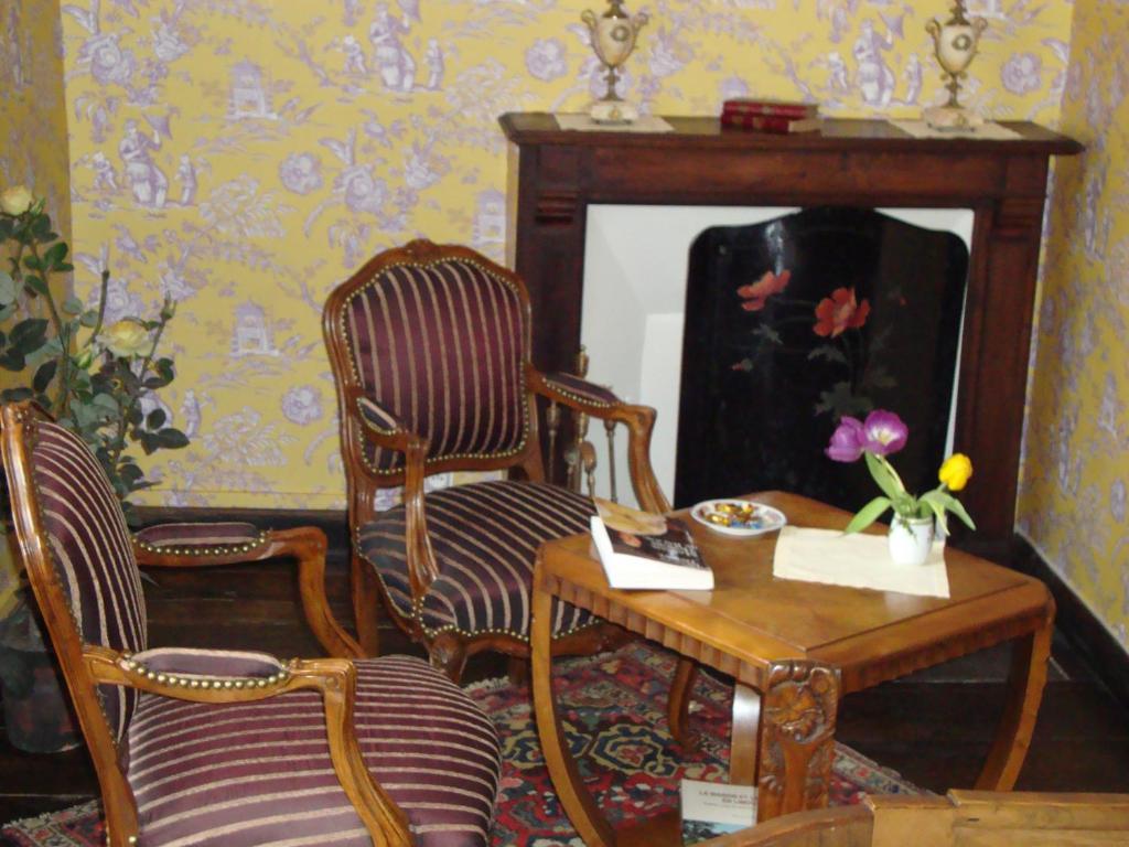 Domaine De La Dame De Lauriere Panzió Solignac Szoba fotó